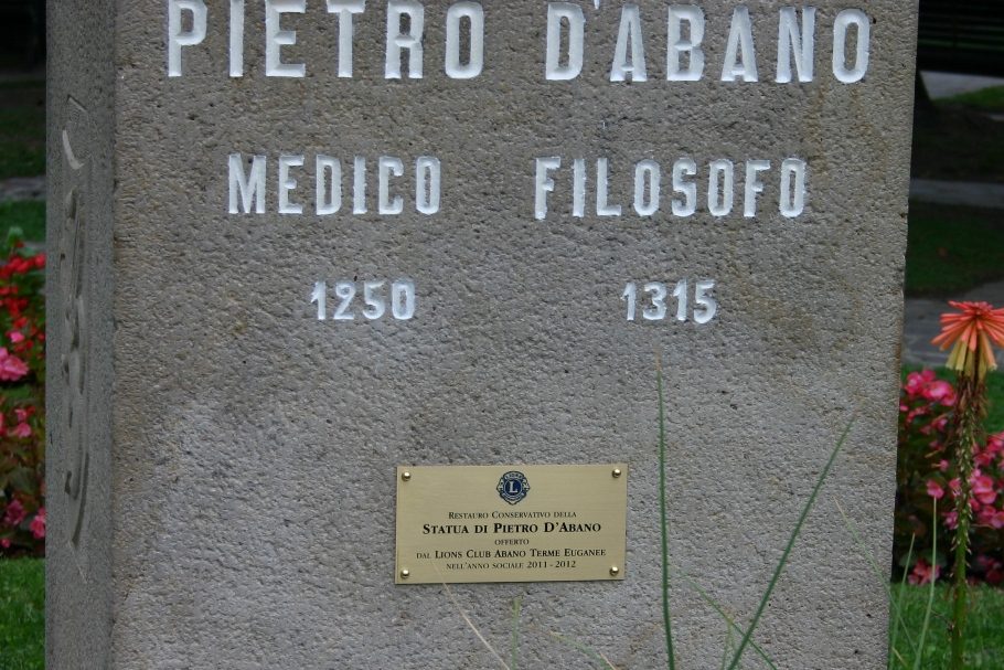 Peter of Abano's monument, Abano Terme, Italy - 04.JPG